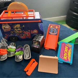 Kids Skateboard Playset with Ramps and Accessories